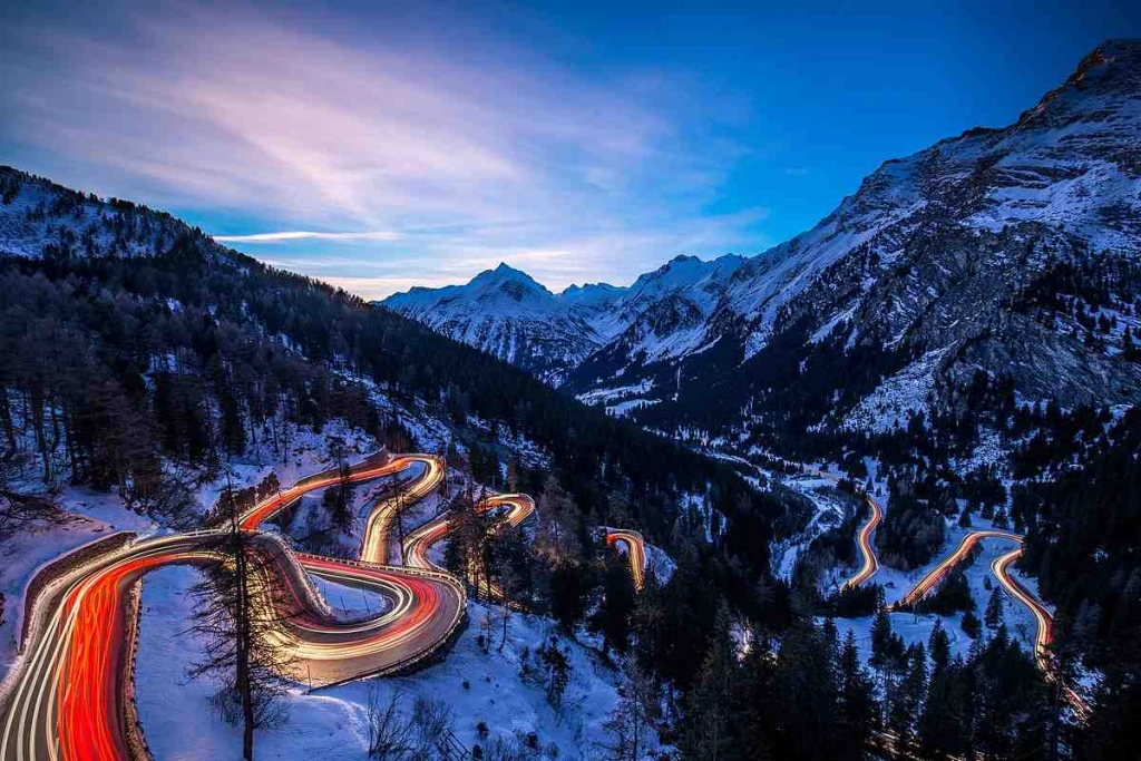 20 живописнейших дорог мира